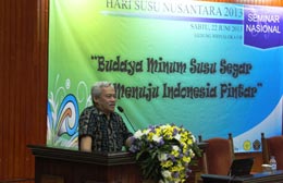 MASYARAKAT INDONESIA MINUM SUSU TIDAK LEBIH DARI 20 CC TIAP HARI