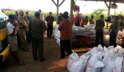 omset 100 juta